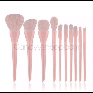 Pink makeup Brush set